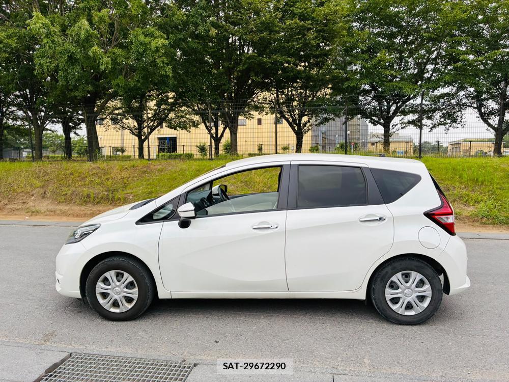 Nissan NOTE 2020-07 8091778-1