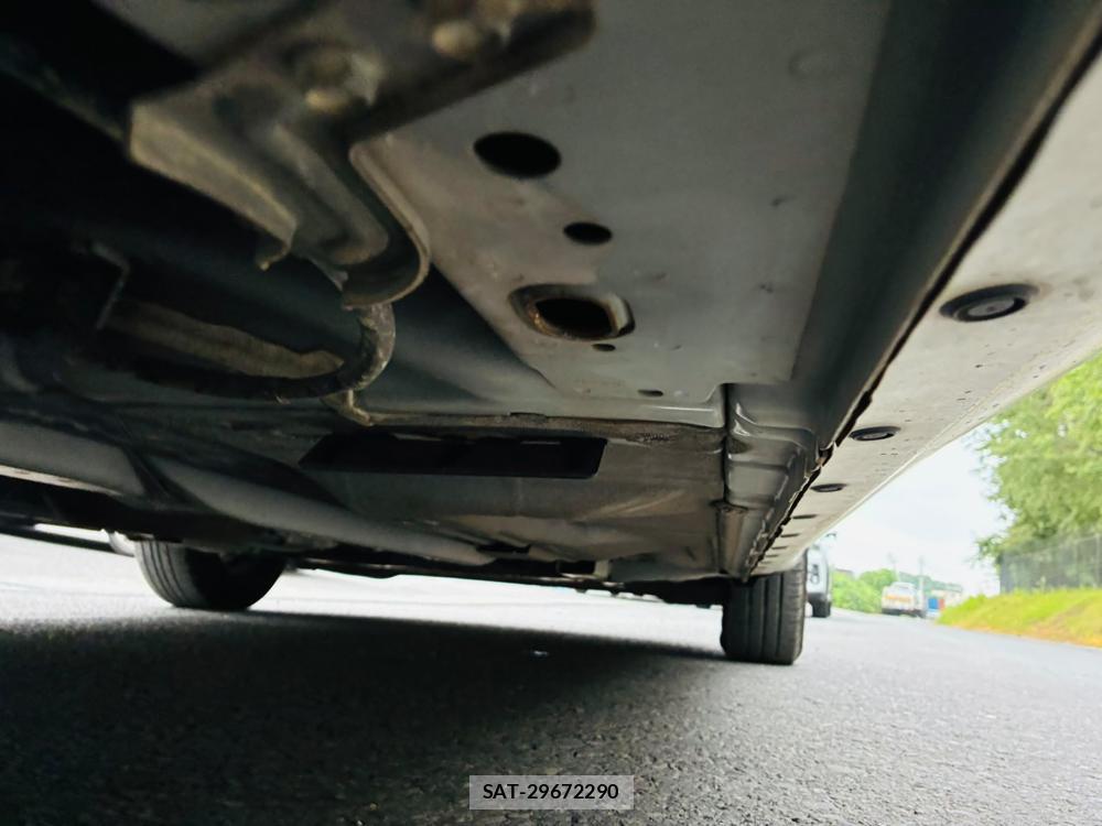 Nissan NOTE 2020-07 8091778-36