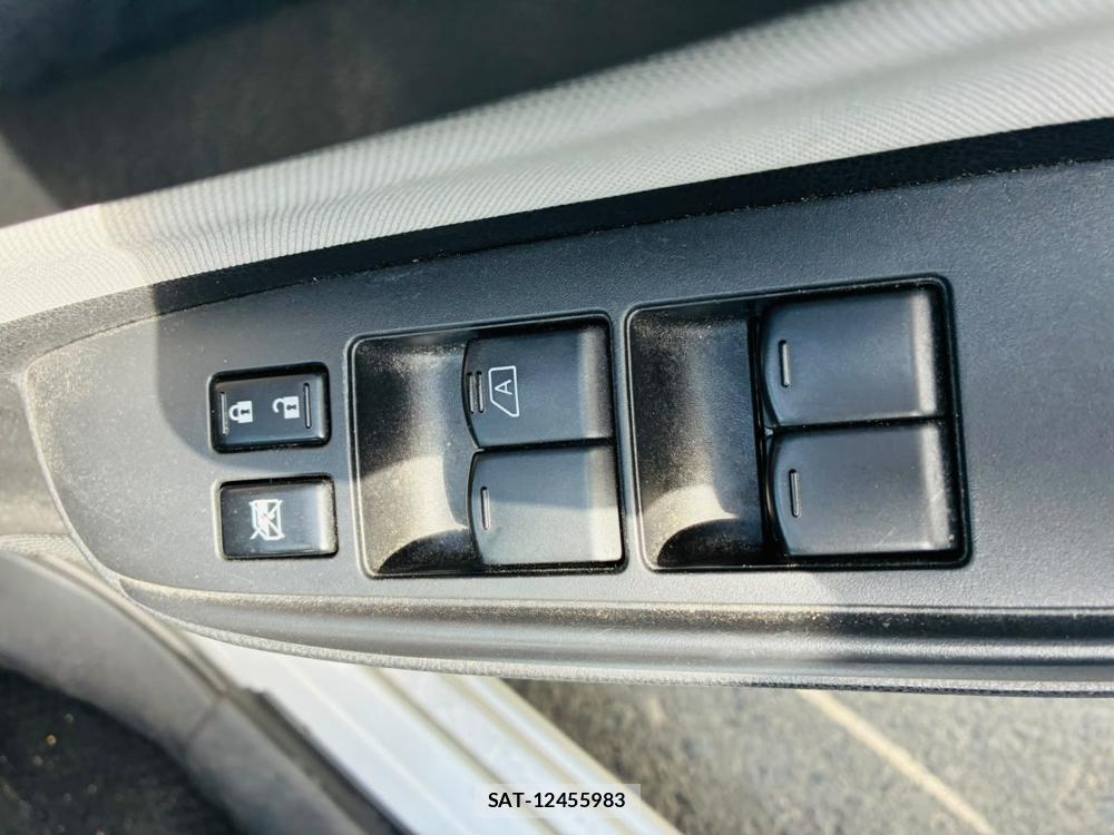 Nissan NOTE 2019-10 8120442-20