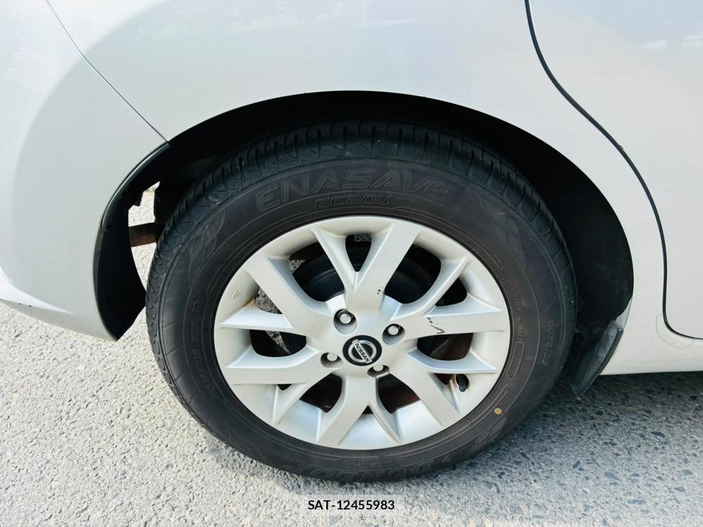 Nissan NOTE 2019-10 8120442-26