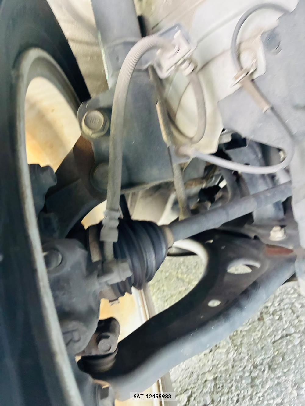Nissan NOTE 2019-10 8120442-32