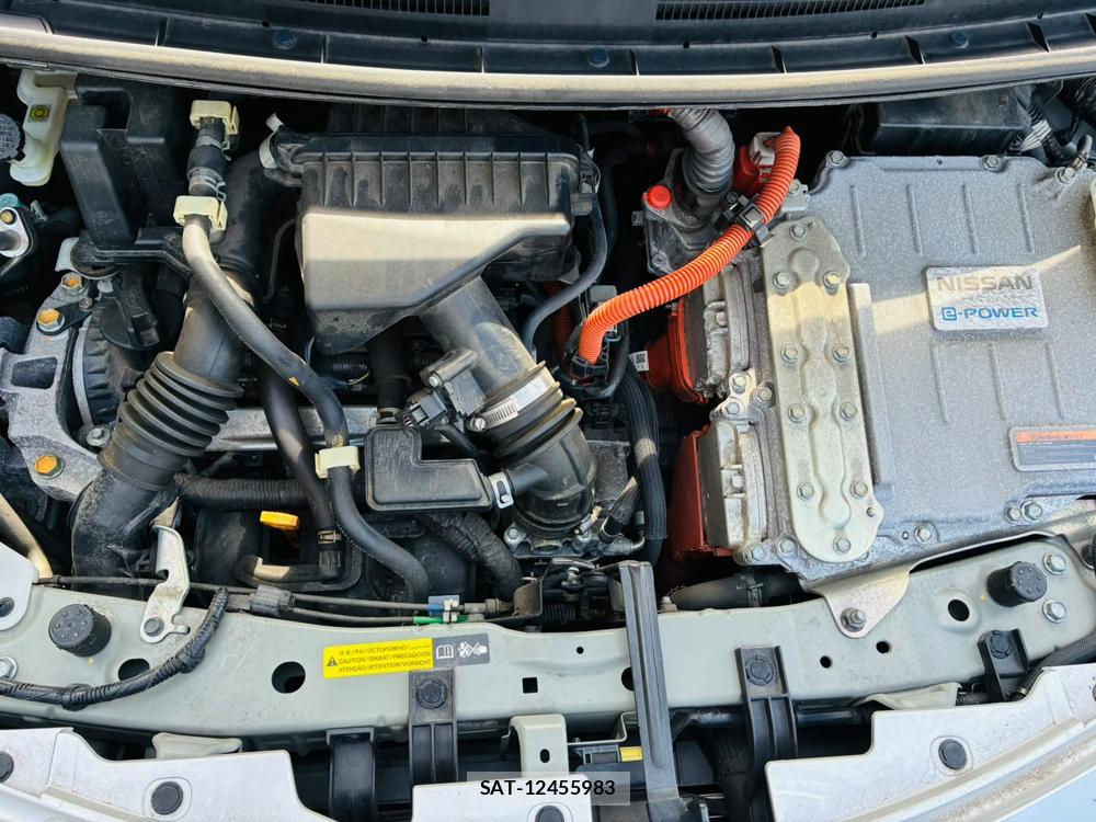 Nissan NOTE 2019-10 8120442-36