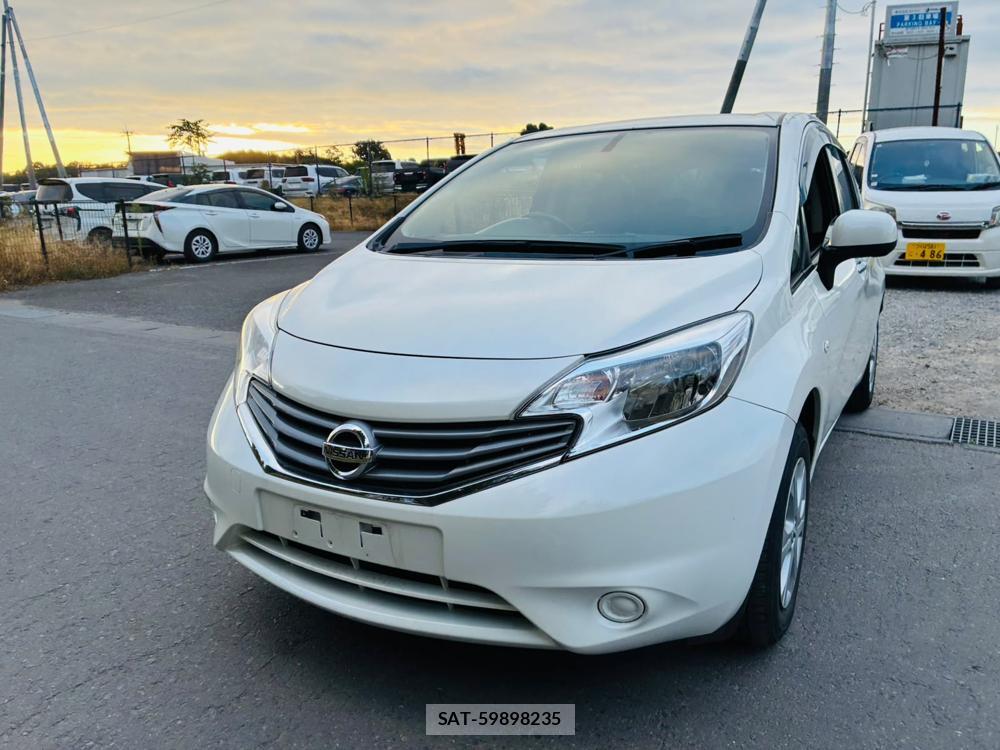 Nissan NOTE 2013-07 8169420-0