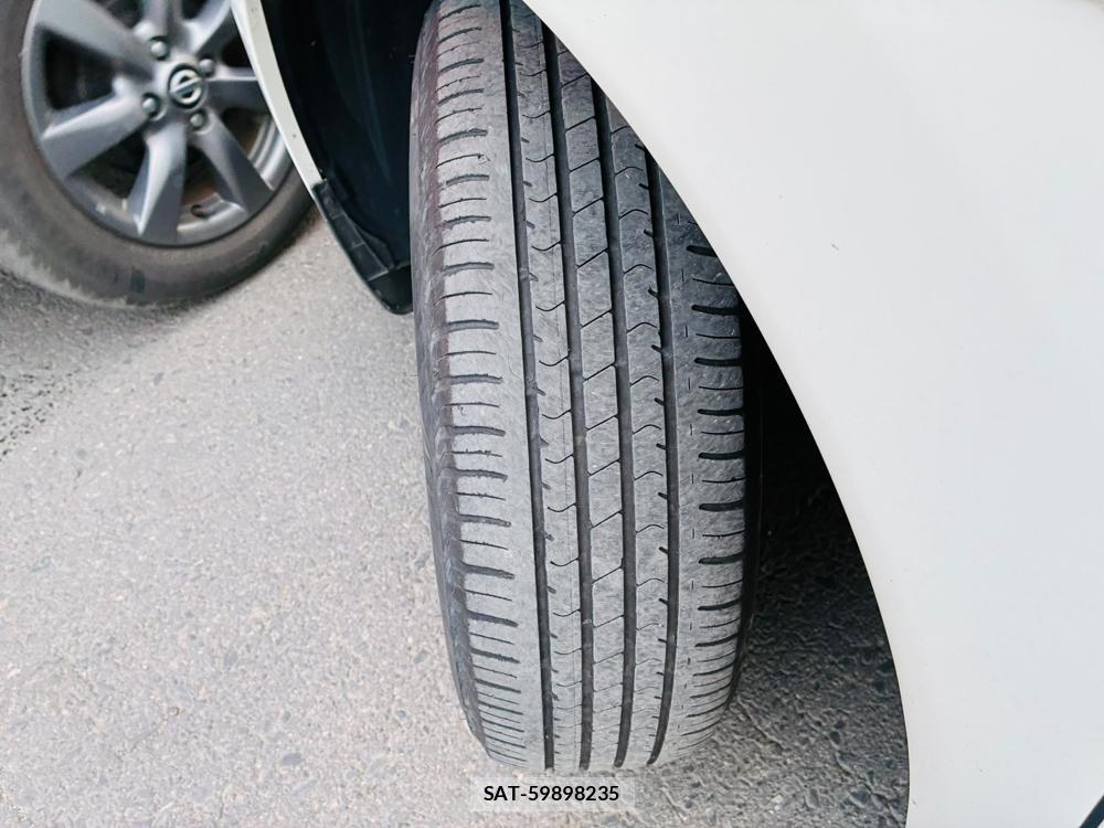 Nissan NOTE 2013-07 8169420-30