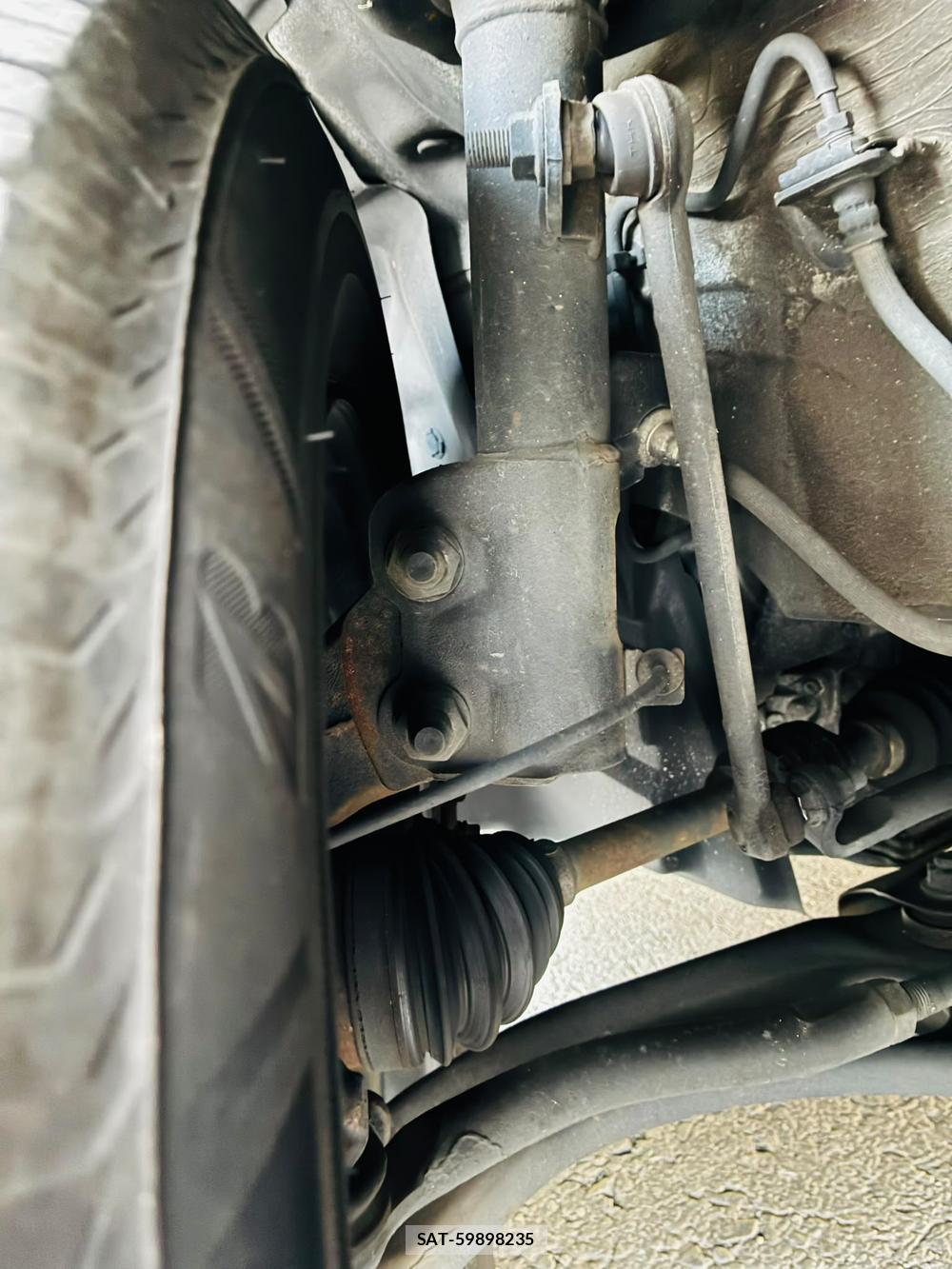 Nissan NOTE 2013-07 8169420-33