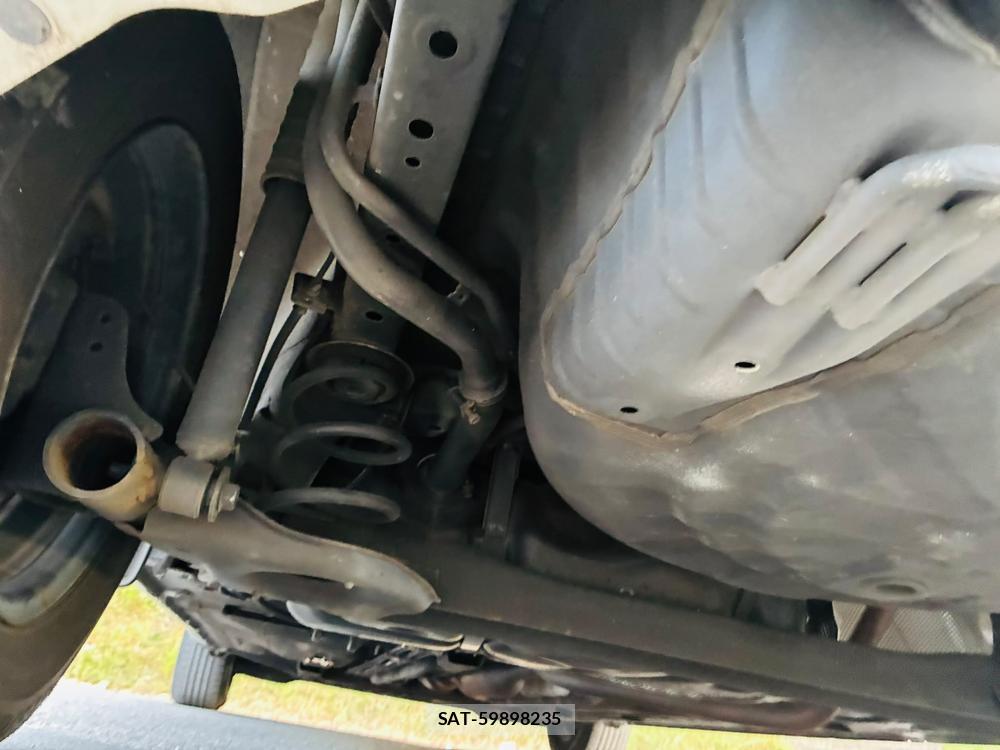 Nissan NOTE 2013-07 8169420-34