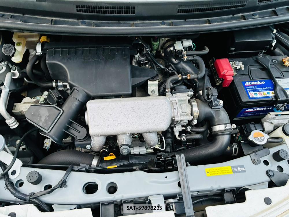 Nissan NOTE 2013-07 8169420-36