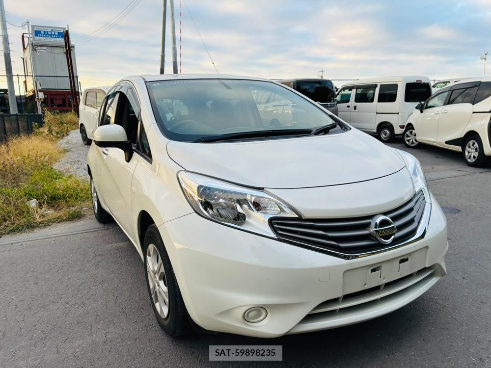 Nissan NOTE 2013-07 8169420-6