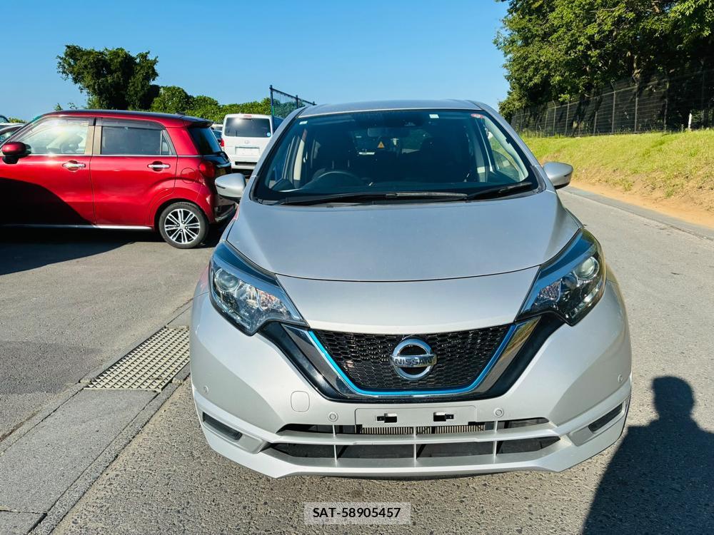 Nissan NOTE 2019-06 7738517-7