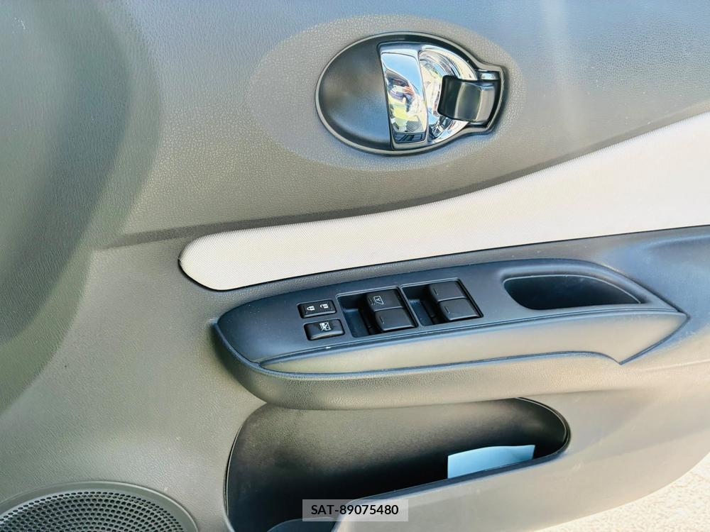 Nissan NOTE 2019-06 8363894-21