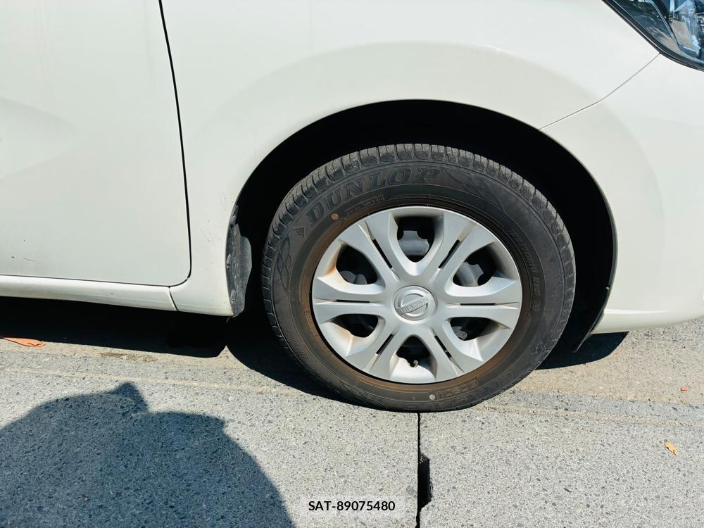 Nissan NOTE 2019-06 8363894-28