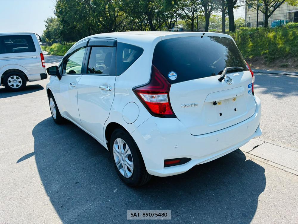 Nissan NOTE 2019-06 8363894-2