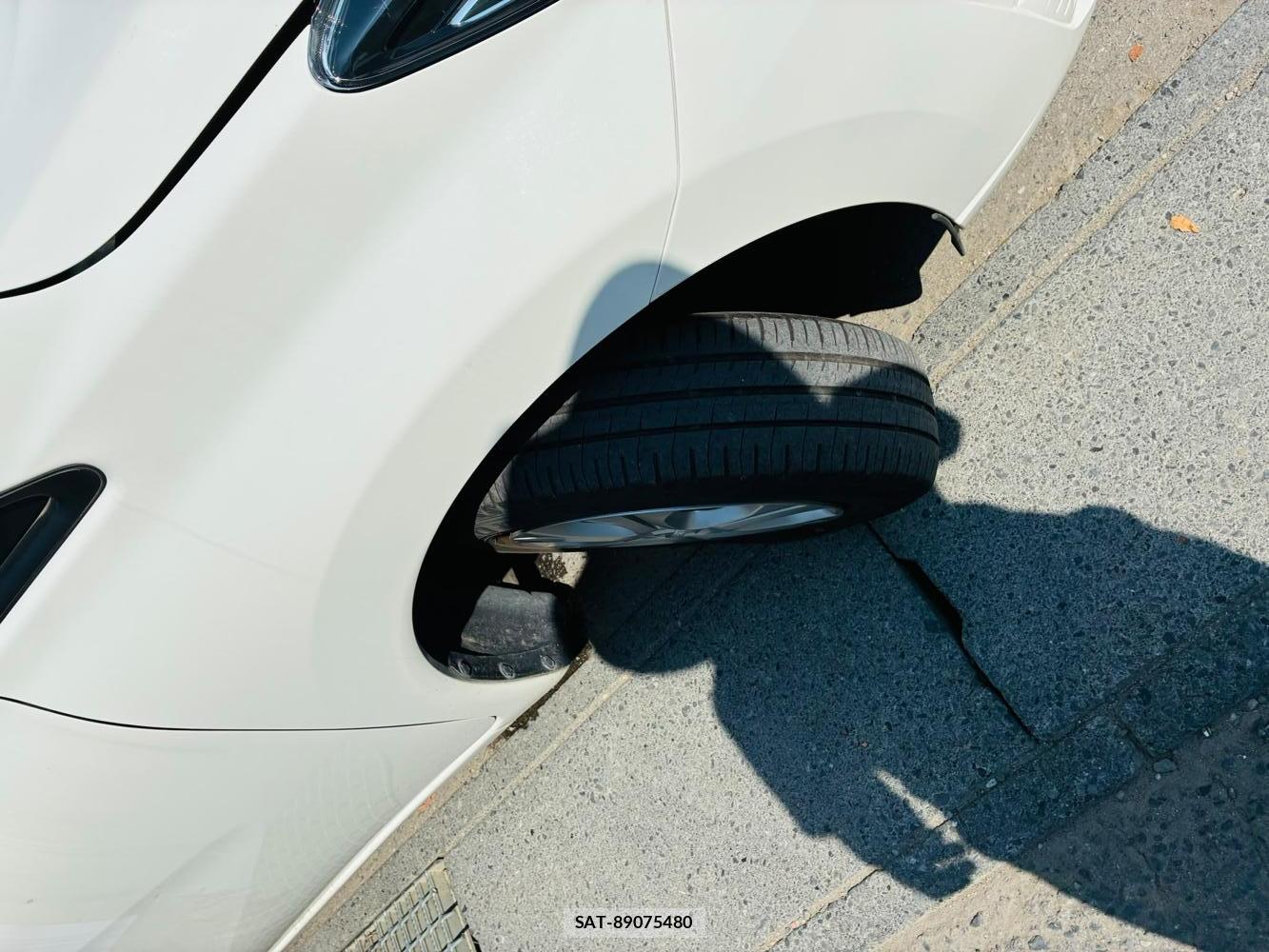 Nissan NOTE 2019-06 8363894-32