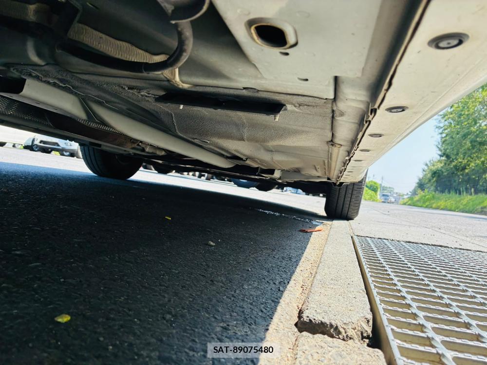 Nissan NOTE 2019-06 8363894-37