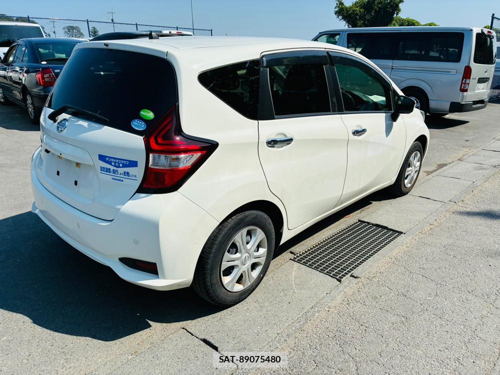 Nissan NOTE 2019-06 8363894-4
