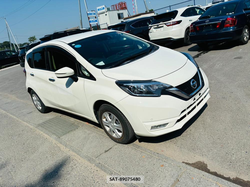 Nissan NOTE 2019-06 8363894-6