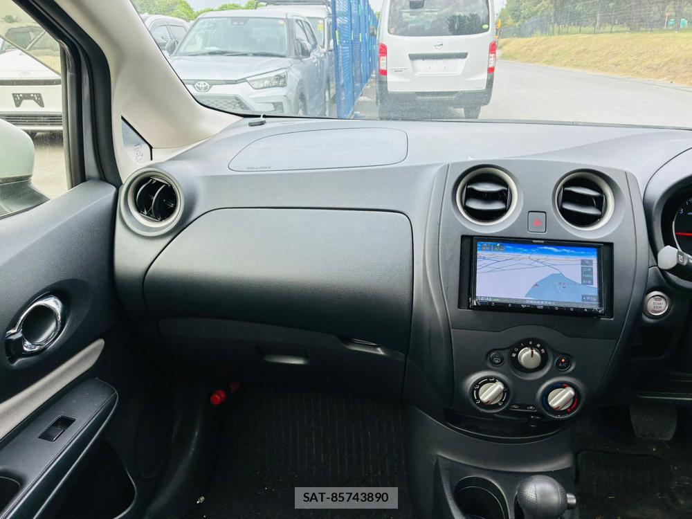 Nissan NOTE 2019-07 8663737-17