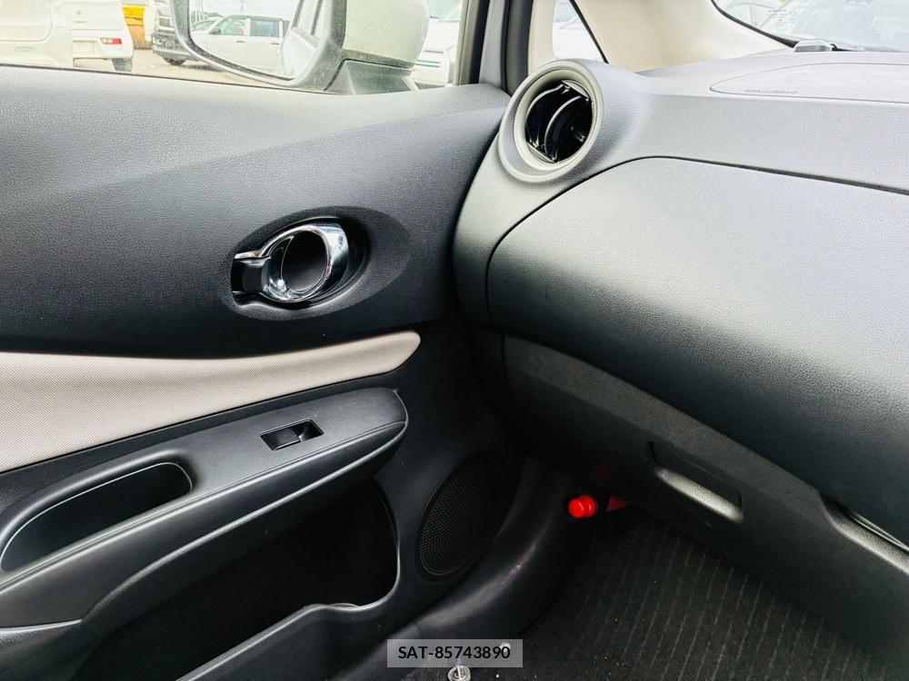 Nissan NOTE 2019-07 8663737-24