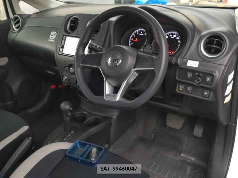 Nissan NOTE 2019-05 8802237-4