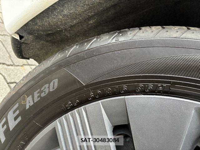 Nissan NOTE 2022-01 1355206-22