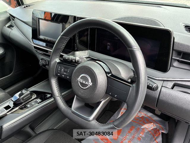 Nissan NOTE 2022-01 1355206-8