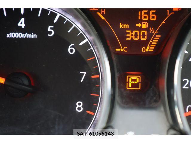 Nissan NOTE 2014-04 4372146-11