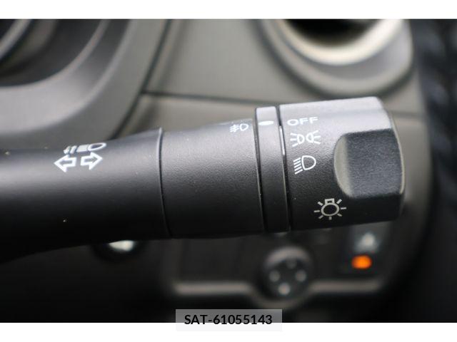 Nissan NOTE 2014-04 4372146-17