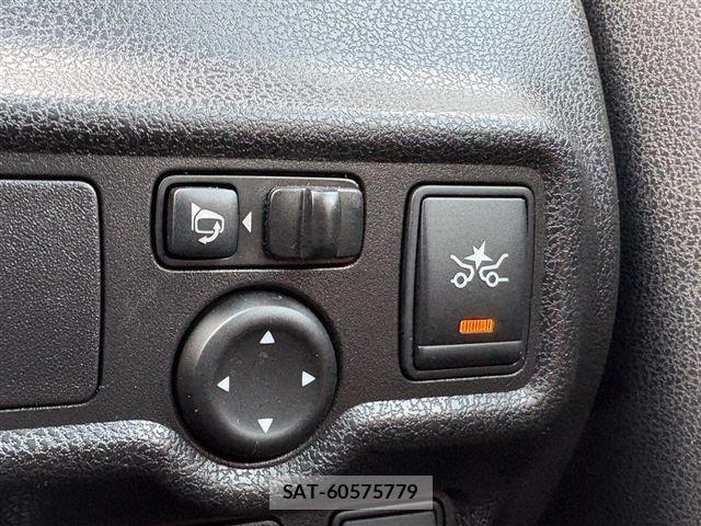 Nissan NOTE 2015-06 6277006-29