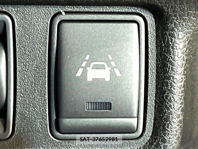 Nissan NOTE 2014-12 6546280-5