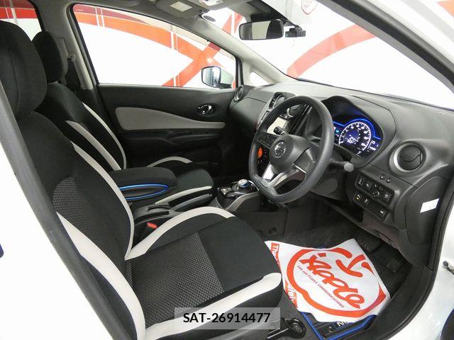 Nissan NOTE 2018-06 6752708-9