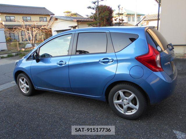 Nissan NOTE 2015-06 6816284-6