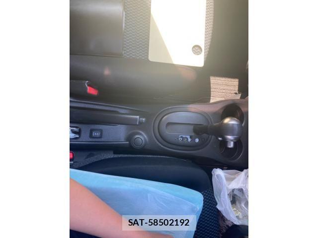 Nissan NOTE 2015-09 6910485-20