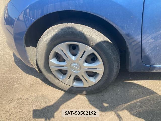 Nissan NOTE 2015-09 6910485-6