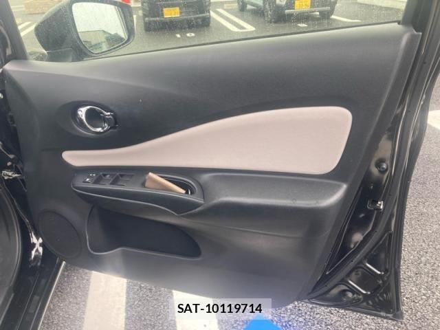 Nissan NOTE 2018-08 6910484-12