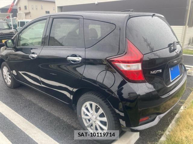 Nissan NOTE 2018-08 6910484-7