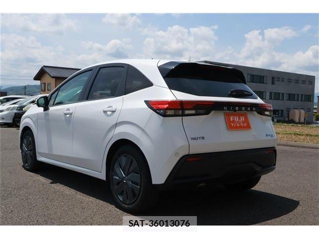 Nissan NOTE 2023-04 6910476-15