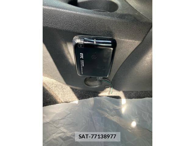 Nissan NOTE 2013-06 6996497-3