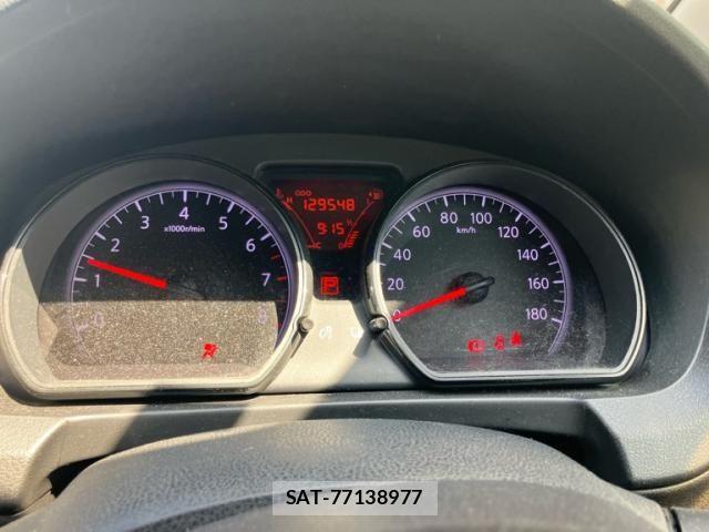 Nissan NOTE 2013-06 6996497-4