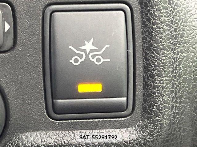 Nissan NOTE 2013-12 7021106-6