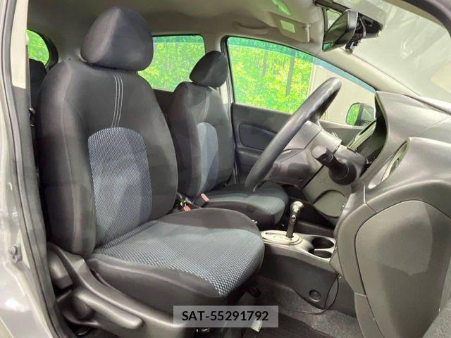 Nissan NOTE 2013-12 7021106-7