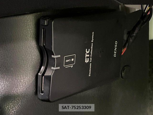 Nissan NOTE 2015-05 7060000-7