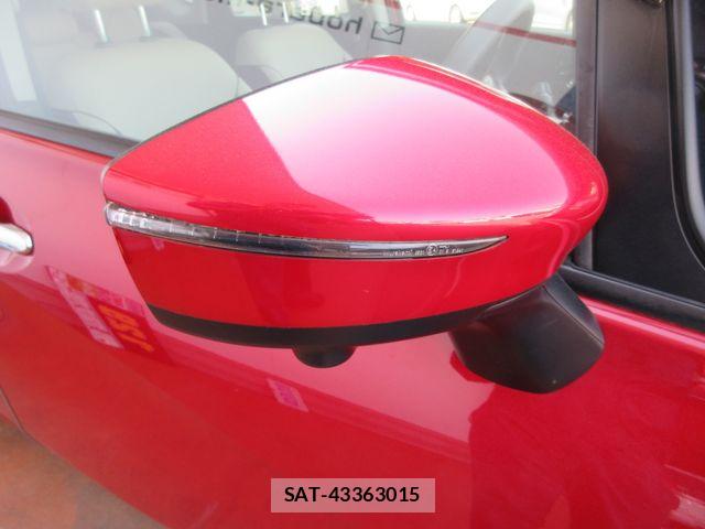 Nissan NOTE 2019-03 7059997-12
