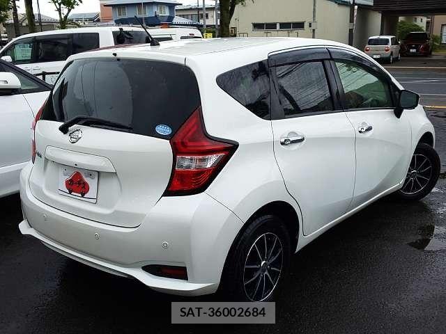 Nissan NOTE 2018-03 7060001-2