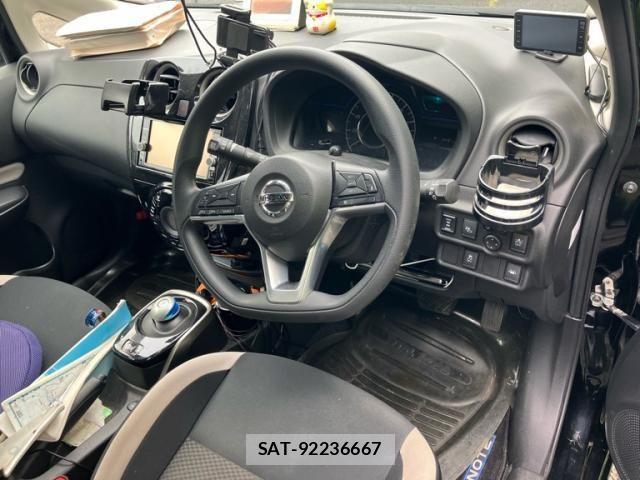 Nissan NOTE 2018-12 7222932-13