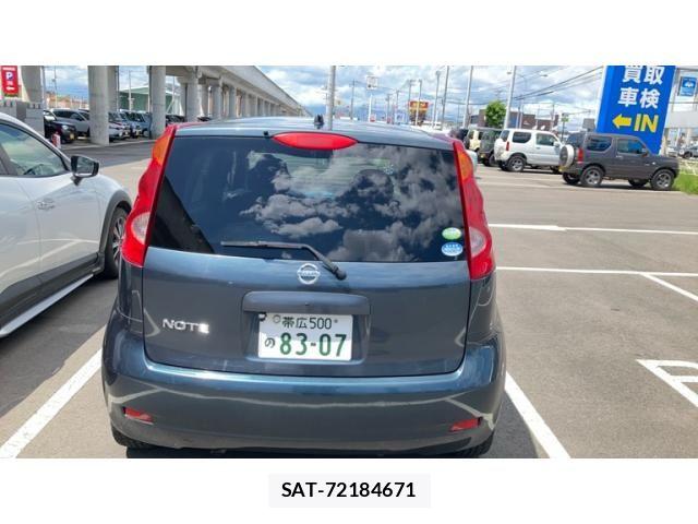 Nissan NOTE 2011-08 7222915-1