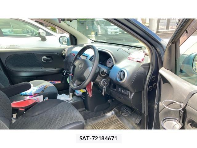 Nissan NOTE 2011-08 7222915-6