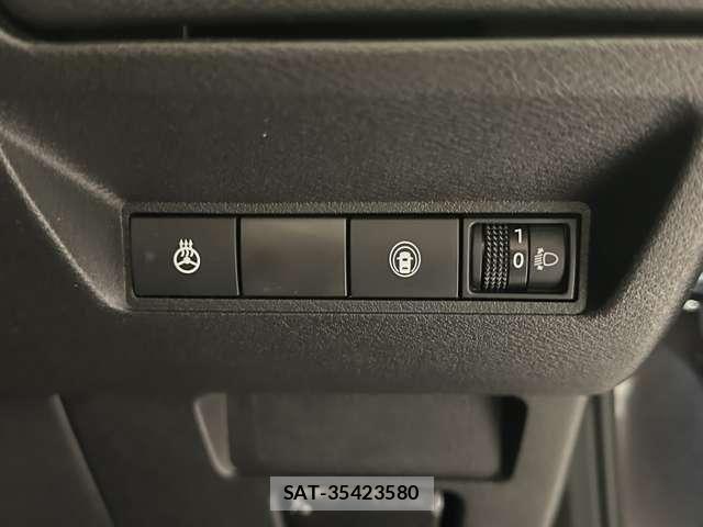 Nissan NOTE 2021-12 7222941-12