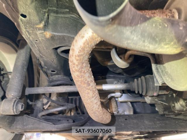 Nissan NOTE 2011-10 7222923-11