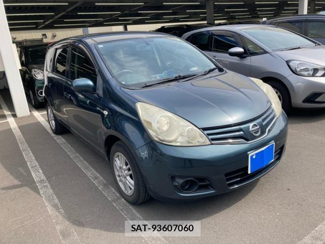 Nissan NOTE 2011-10 7222923-1