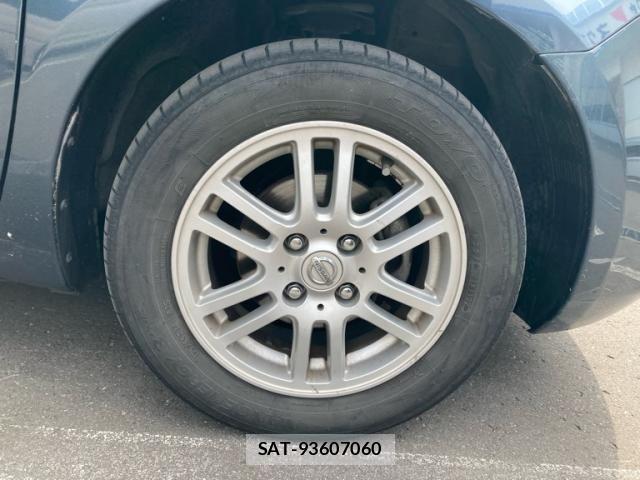 Nissan NOTE 2011-10 7222923-3